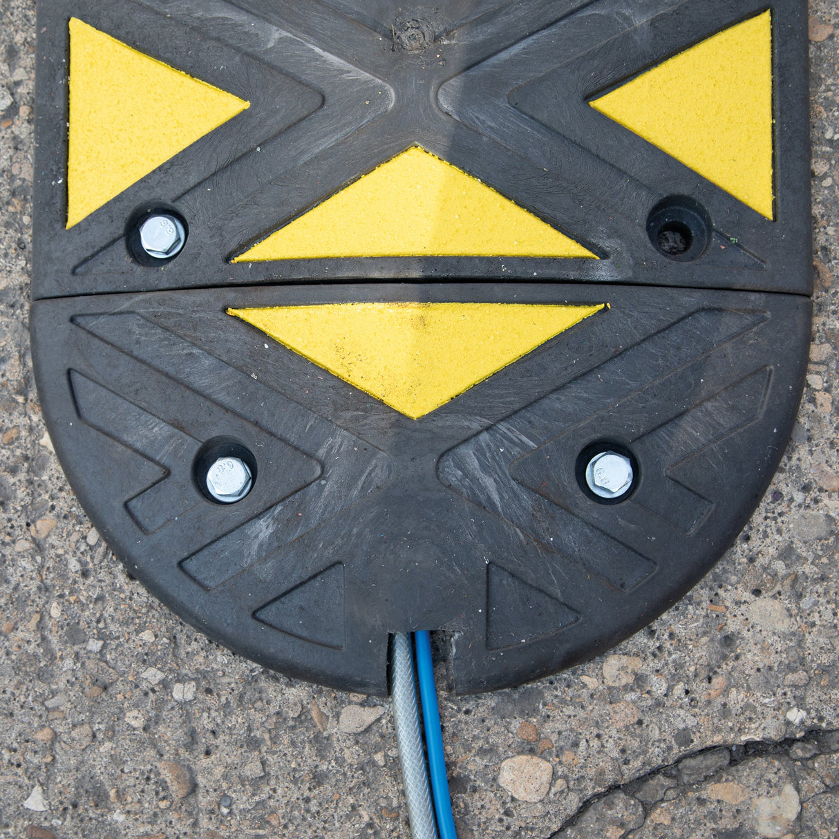 JSP Ridgeback End Cap - 10MPH-18KM/H (Single Section)