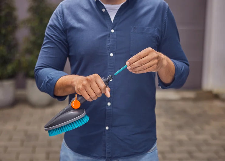 Gardena Cleansystem Hand Brush M hard
