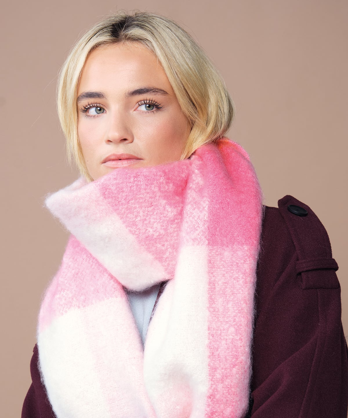 Beechfield B494R Fluffy Check Scarf