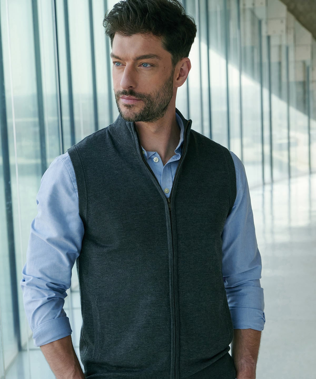 Henbury HB711 Sleeveless Zip-Through Jumper